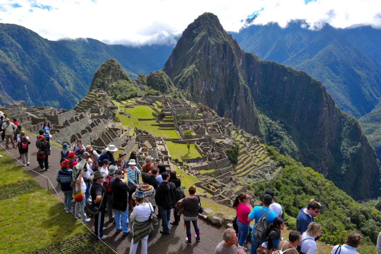 People Visit to machu picchu